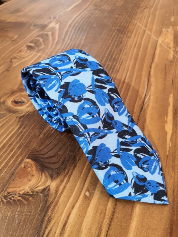 Aysoti Blue Floral Neck Tie