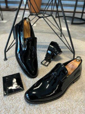 Black Patent Leather Tassel Shoes