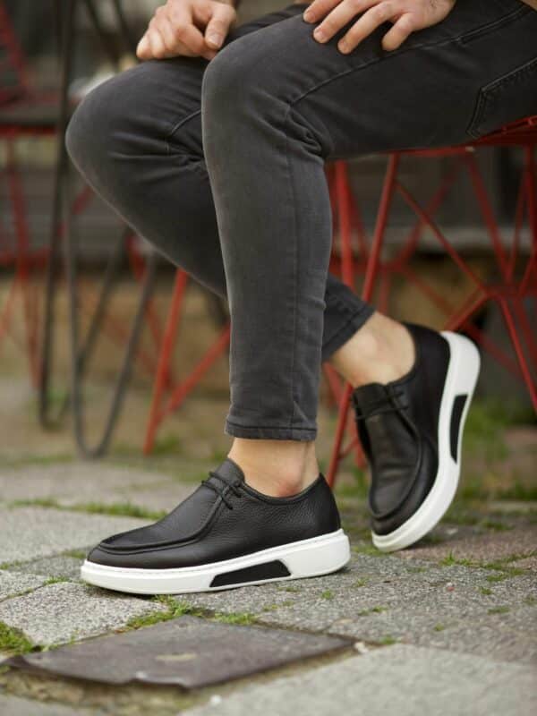 Aysoti Dale Black Laced Slip-On Shoes