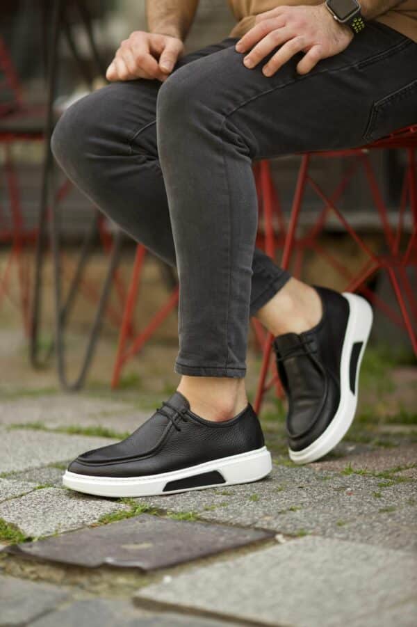 Aysoti Dale Black Laced Slip-On Shoes