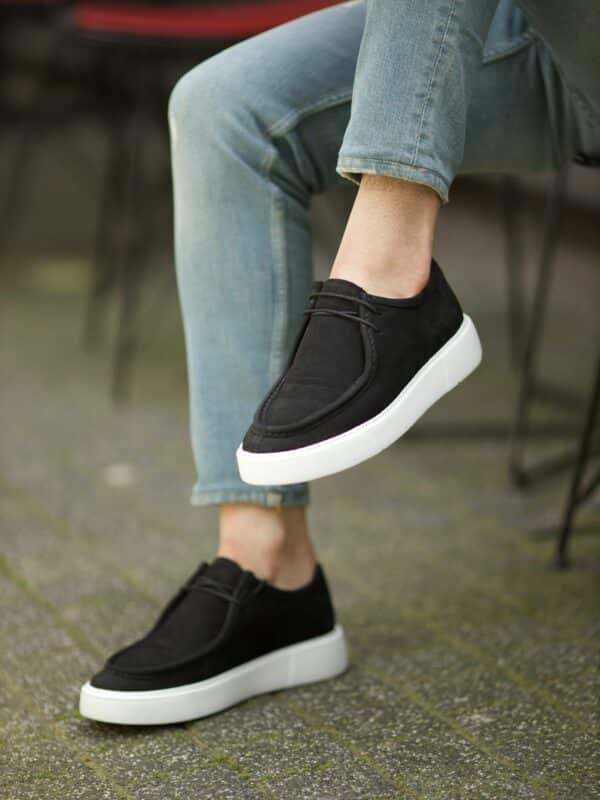 Aysoti Mallow Black Laced Slip-On Shoes