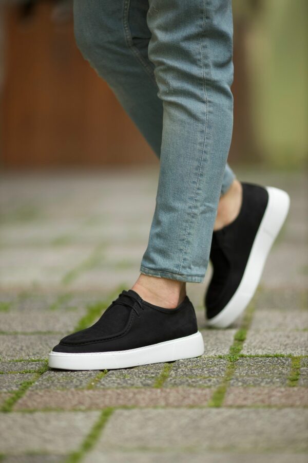 Aysoti Mallow Black Laced Slip-On Shoes