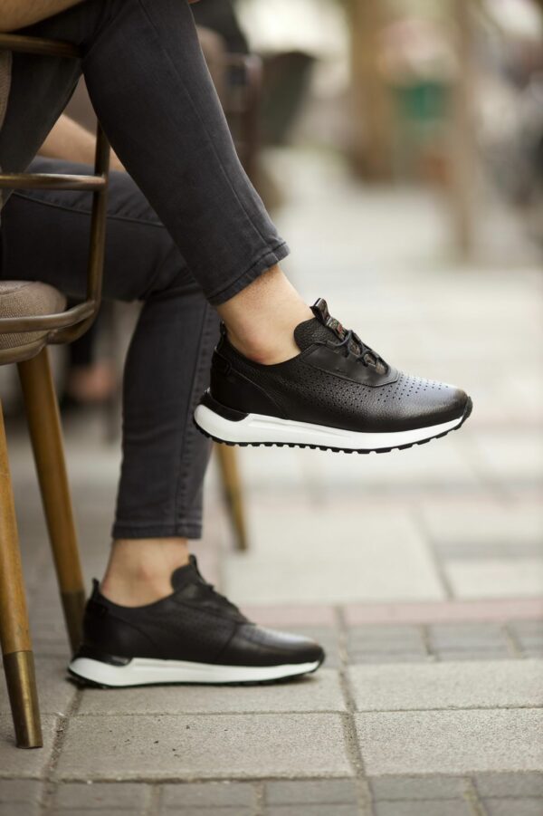 Aysoti Azalea Black Laced High Top Sneakers