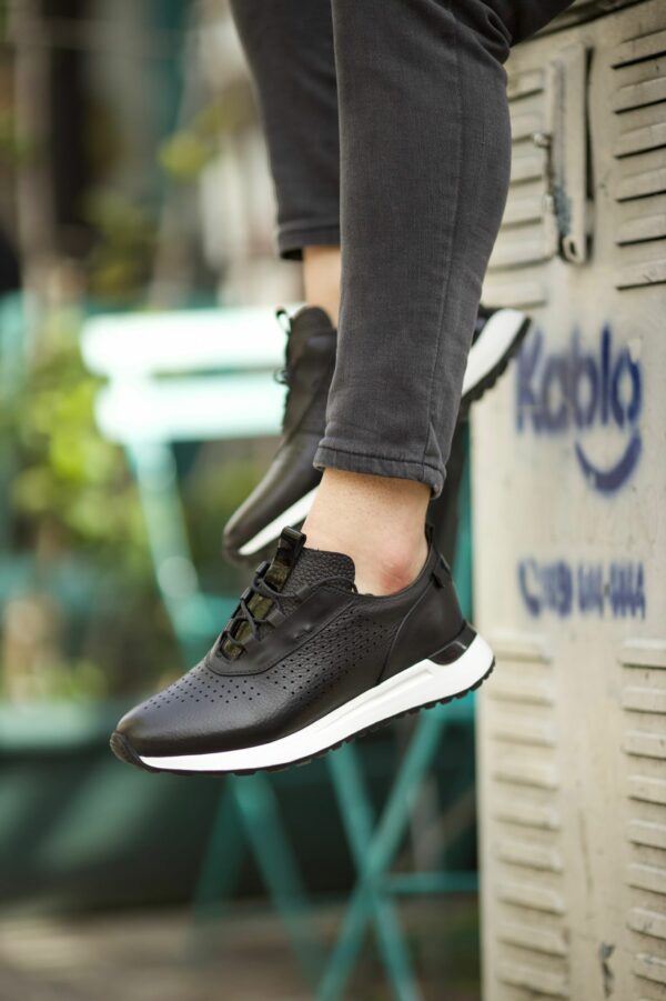 Aysoti Azalea Black Laced High Top Sneakers