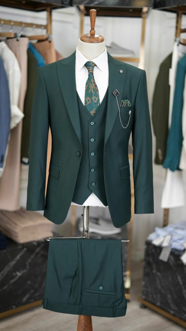 Aysoti Brooklyn Green Slim Fit 3 Piece Peak Lapel Suit